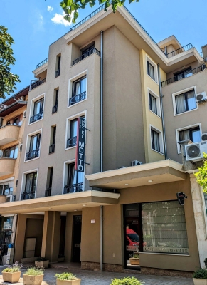 Хотел МОТТО